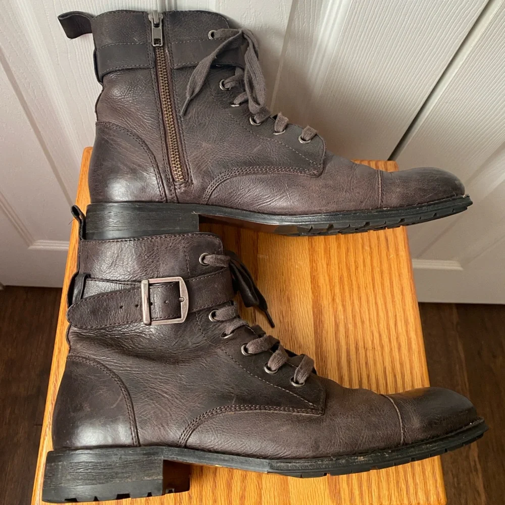 BANANA REPUBLIC Broderick Dark Brown Side Zip Buckle Cap Toe Lace Up Chukka 8‎